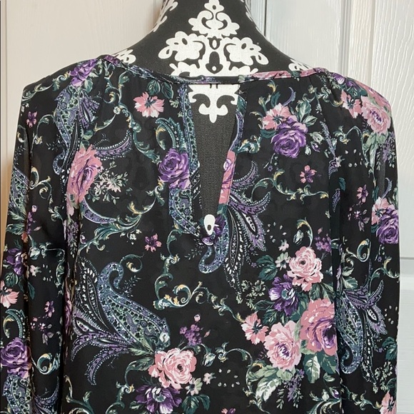 A. Byer Girls Cold Shoulder Floral Top - Picture 3 of 3